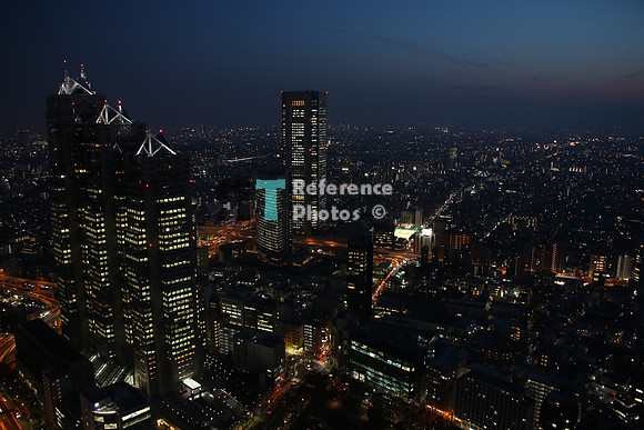 Tokyp by night